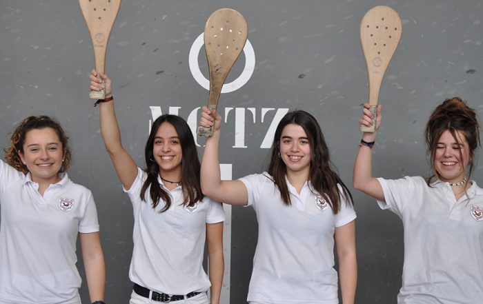pelota_femenina_ereta
