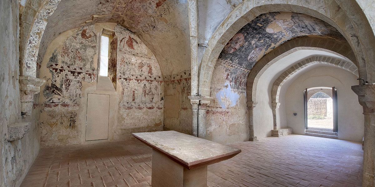 Interior de la ermita Santa Brígida