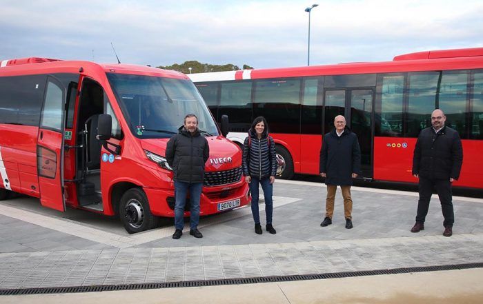 TafallaAutobusInterurbano.jpg