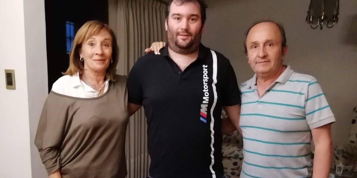 Necochea 2020. Graciela Mabel, su hijo Federico y Raúl. Tercera y cuarta generación de los Solchaga.