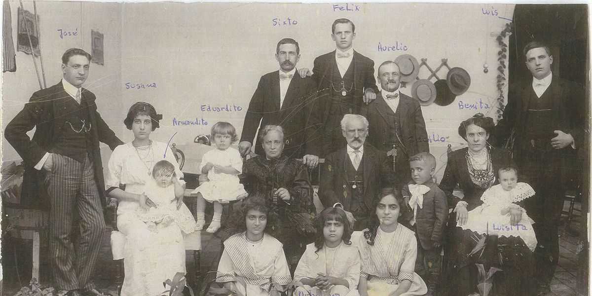 Aguirre Olavarri, Flia