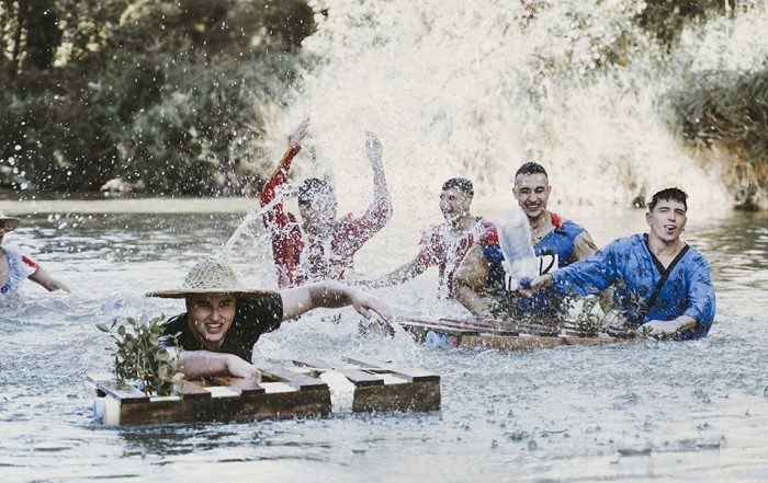 descenso de barcas durante fiestas de la juventud de tafalla 2022