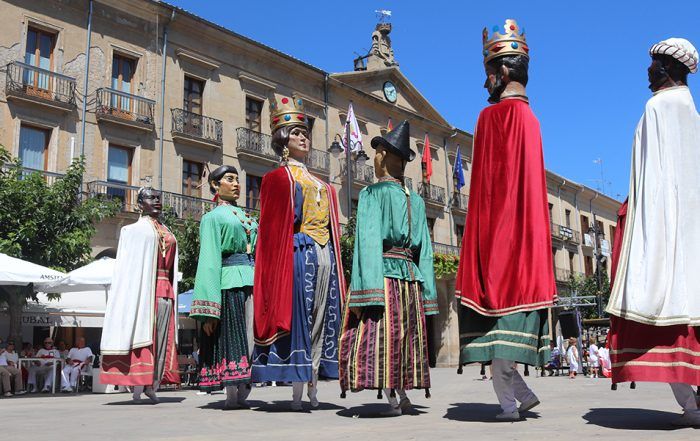 gigantes de tafalla tienen nuevos nombres