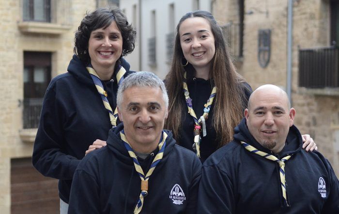 cuatro generación de scouts en tafalla por el 40 aniversario