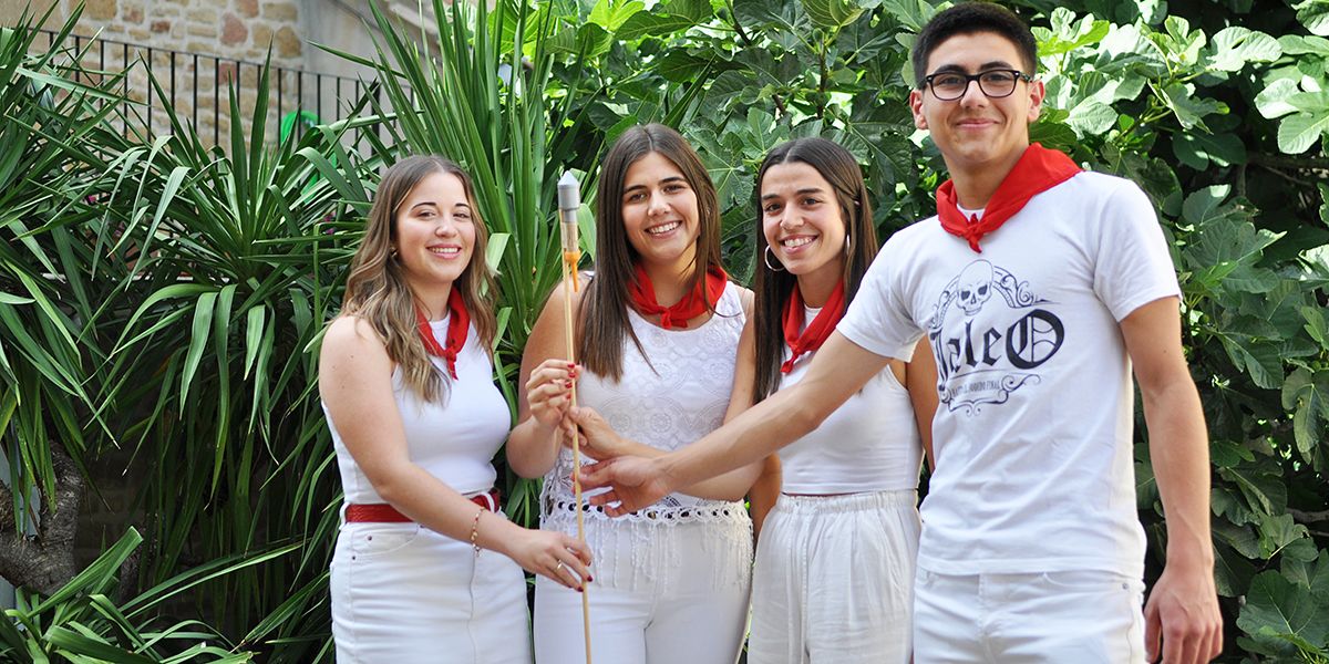 Javier Benito, Leire Martínez, Ainhoa Labat y Ainhoa Guillén