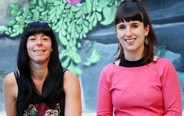 Estíbaliz y Leire, psicólogas en La Kolasa